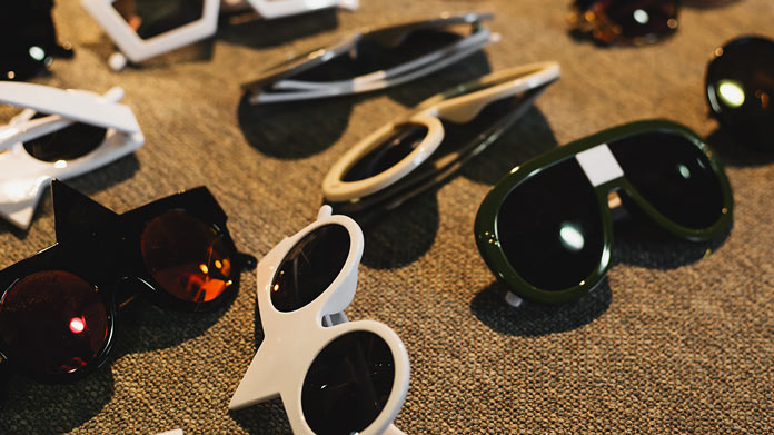 Sunglasses Line Image